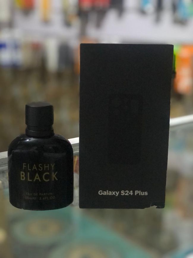 Flashy Black