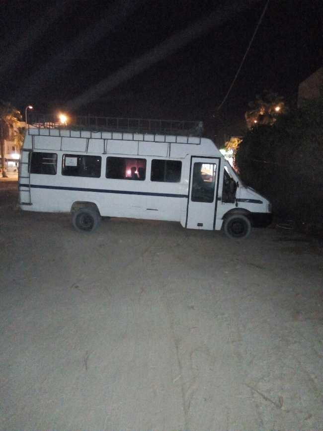 Voiture Iveco en très bon état papiers complets