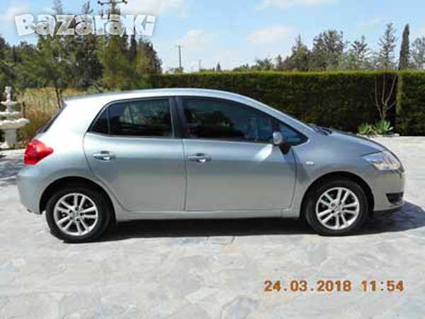 Auris 2008