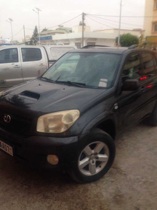 Rav 4 modèle 2005 