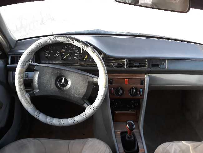 Mercedes 200