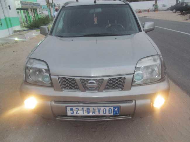 Nissan x trail 4*4 AV clim cool papiers complet voursa