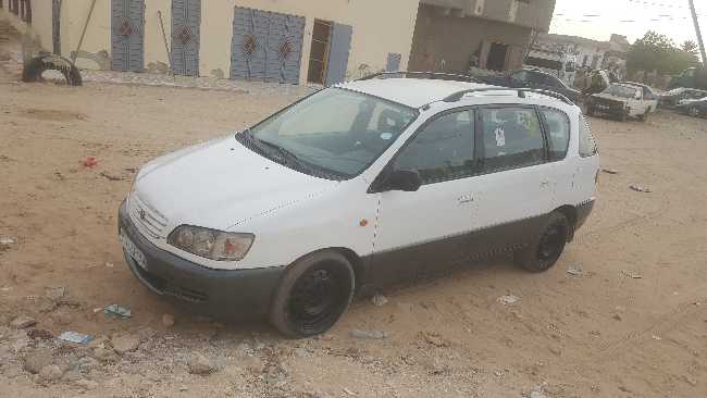 Toyota avensis picnic 