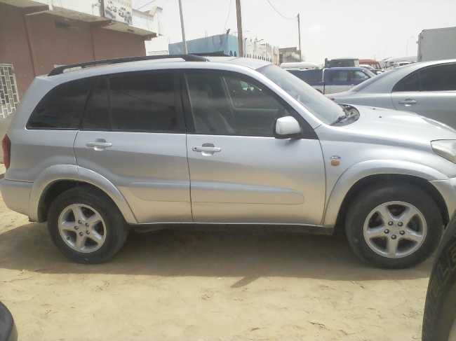 Rav4 2003 bonne etat