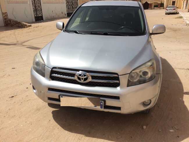 Rav 4 2006 en bon etat Voursa مبيوعه هوينه 