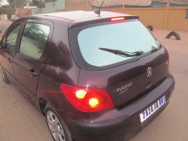 Peugeot 307 propre clim papiers complet