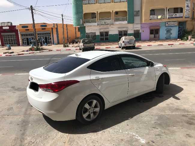 Hyundai Elantra 2013