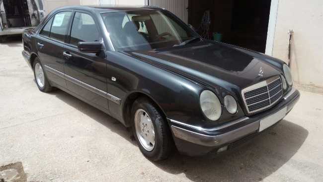 MERCEDES ELEGANCE 300 D