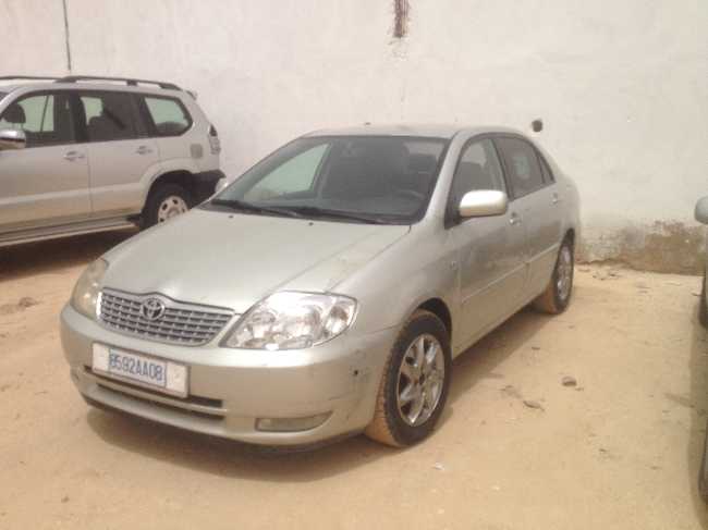 corolla silver AA08 en  tré bon etat