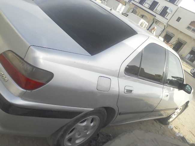 Peugeot 406 tout neuve