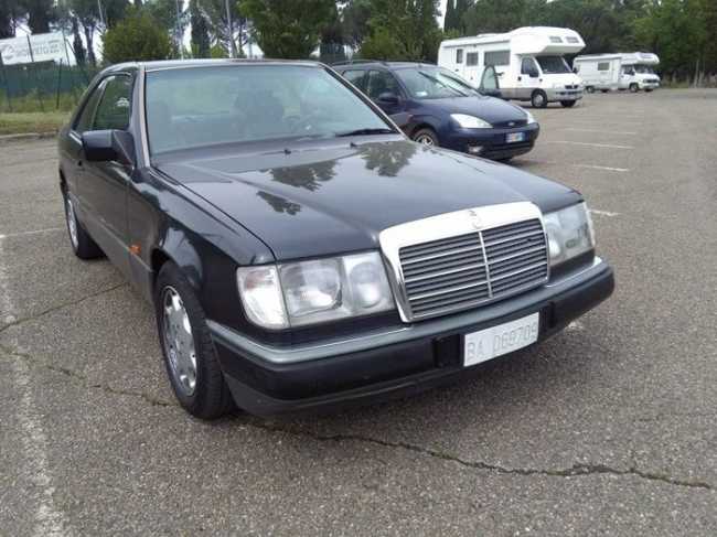 Mercedes 200 D  