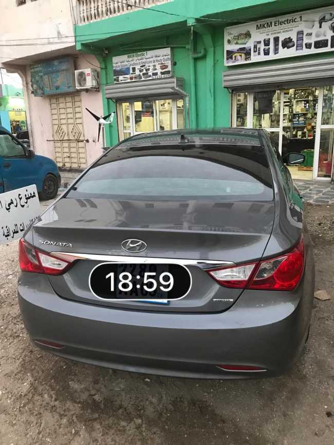 Hyunda Sonata. 2011  ‏ limited