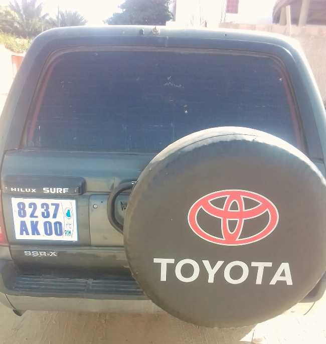 4*4 Toyota  hilux surf