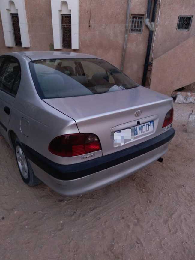 Avensis 2.0  مزالت زينة ماه مدونة