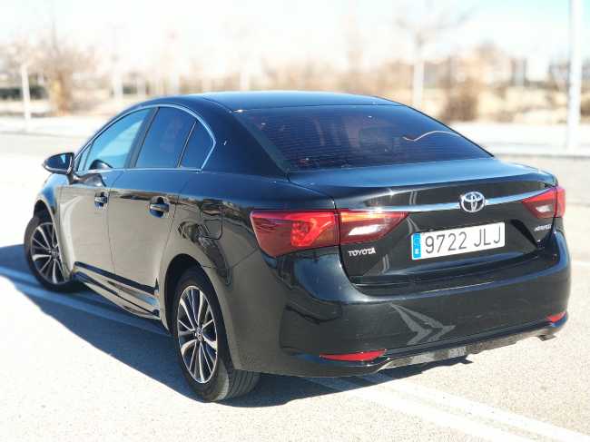 Avensis افانسيس 2015 مافات ارقمت توصل يوم الاثنين القا