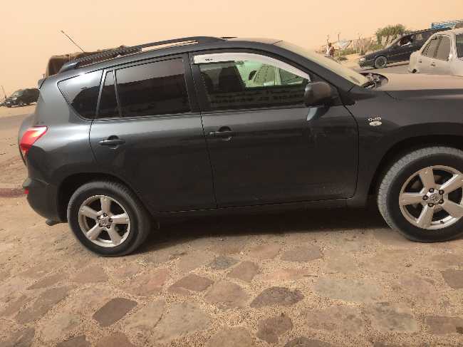 Rav 4 منكز ماله ياسر مبيوعه لدواعي السفر مودبله 2008