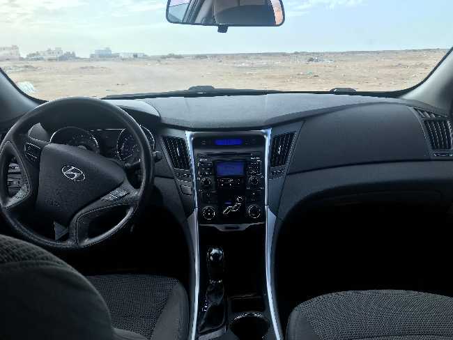 hyundai  Sonata 2012