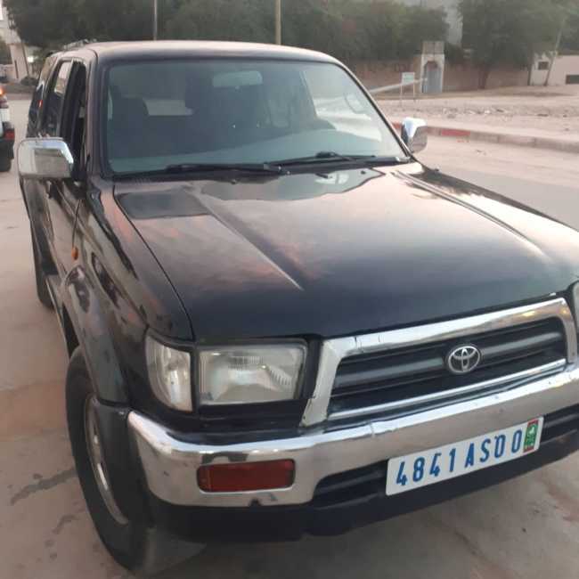 Toyta Hilux 4.4 4runere boîte automatiqe papier comple