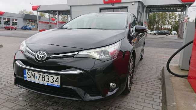 Toyota Avessis 2016