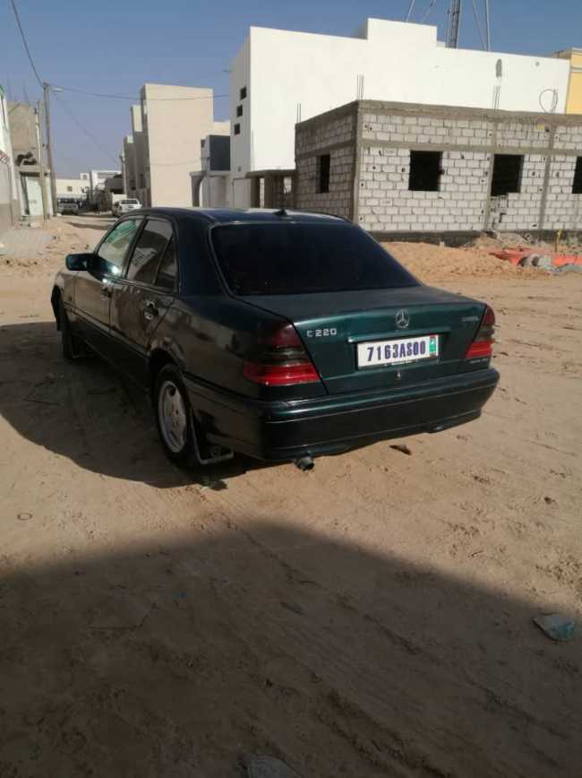 MERCEDES C220 bon état