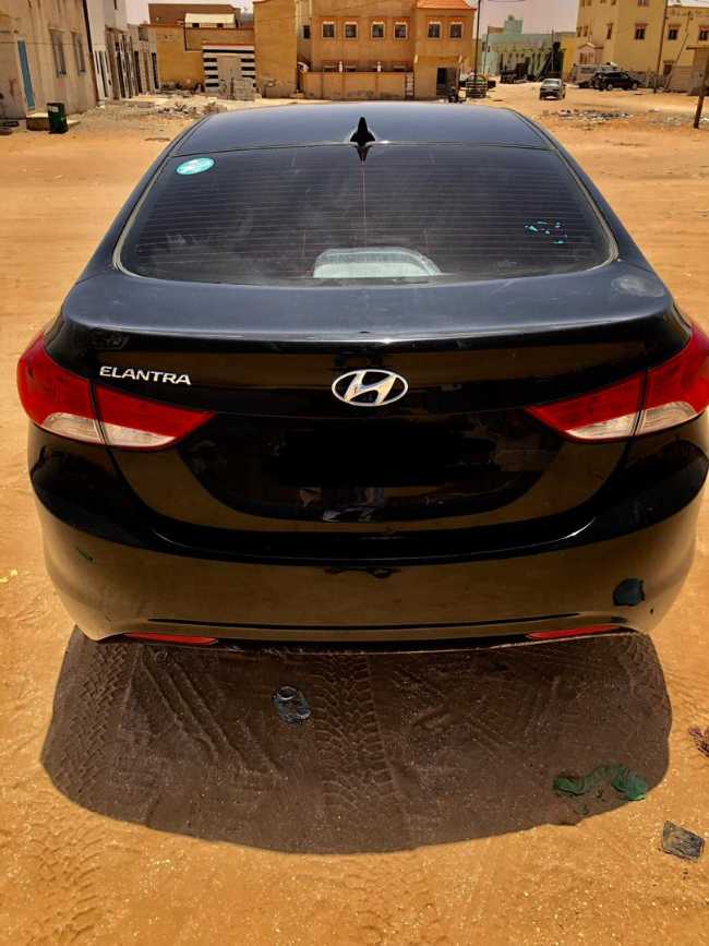  Hyundai Elantra 2013