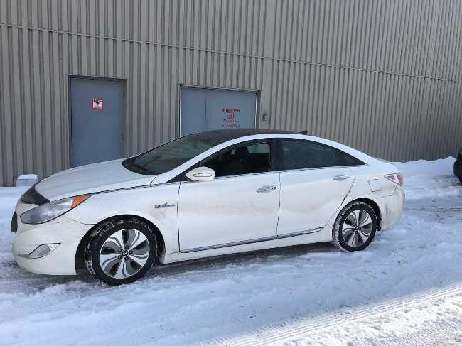 Hyundai sonata 2013 hybrid  