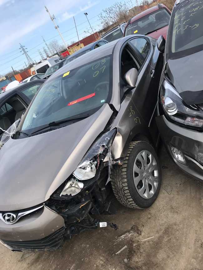 voiture à vendre Hyundai elantra modele 2016 