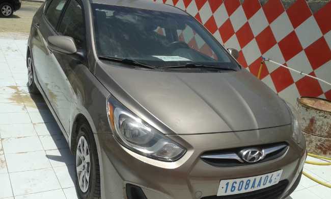 Hyundai accent 2012 essence