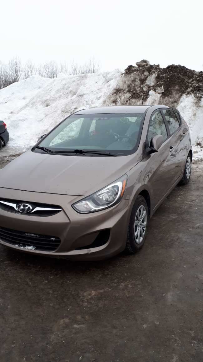 Hyundai accent 2012