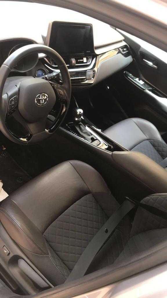 Toyota C-HR XLE 2017 29000 km