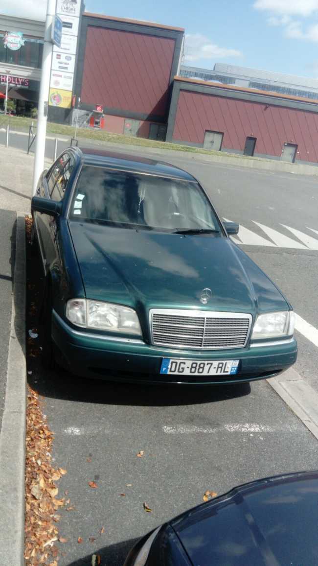 Mercedes C250 dédouaner avec papiers complets