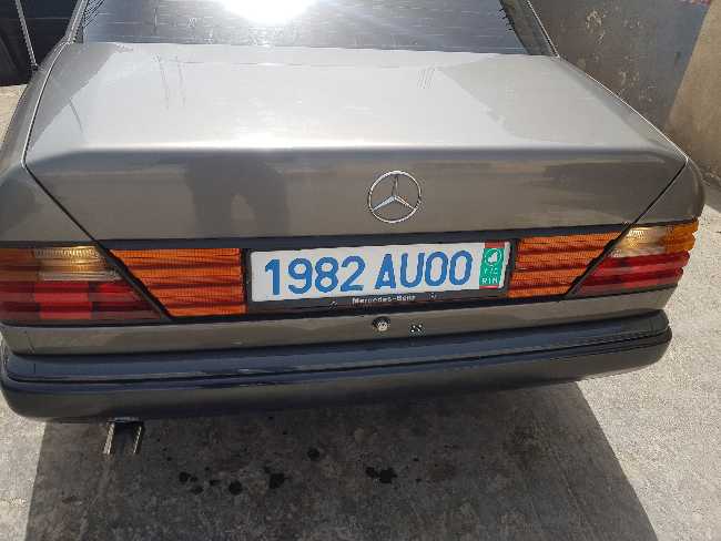 Mercedes 200