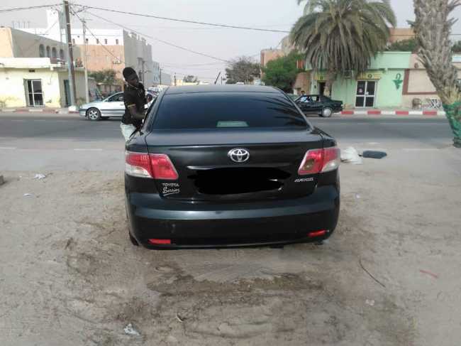 Toyota avensis 2010