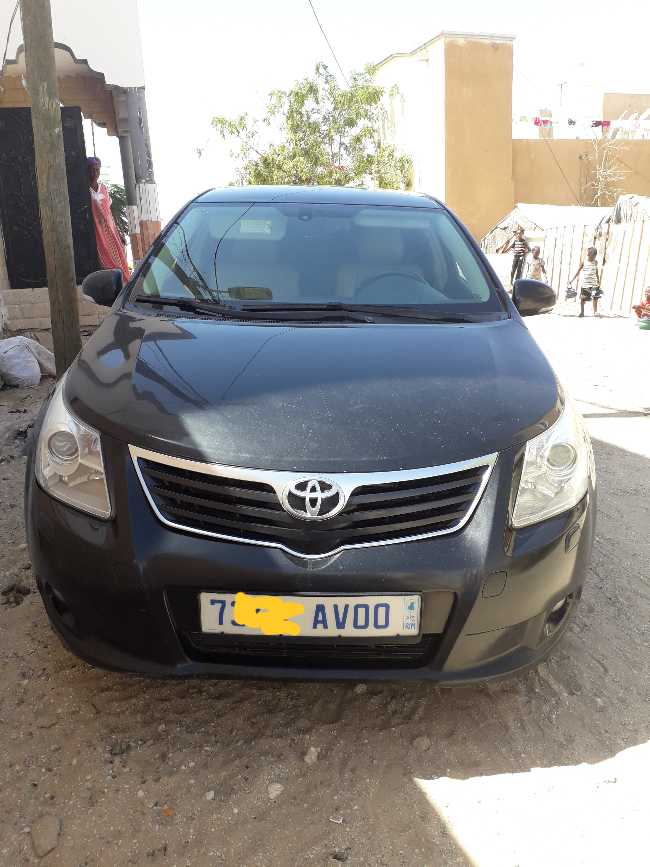 Toyota avensis 2010