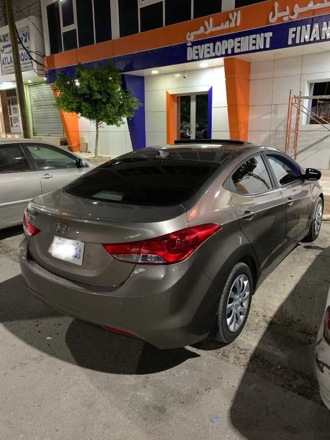 HYUNDAI ELANTRA 2013 Excellent état