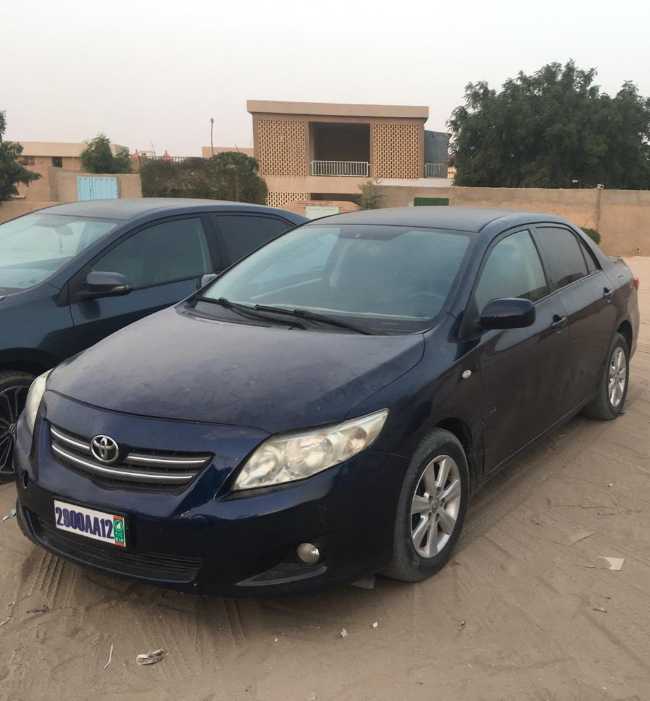 Corolla gasoile automatique AA12 زينة مزالت