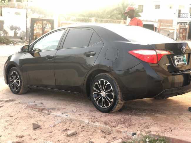 TOYOTA COROLLA 2015