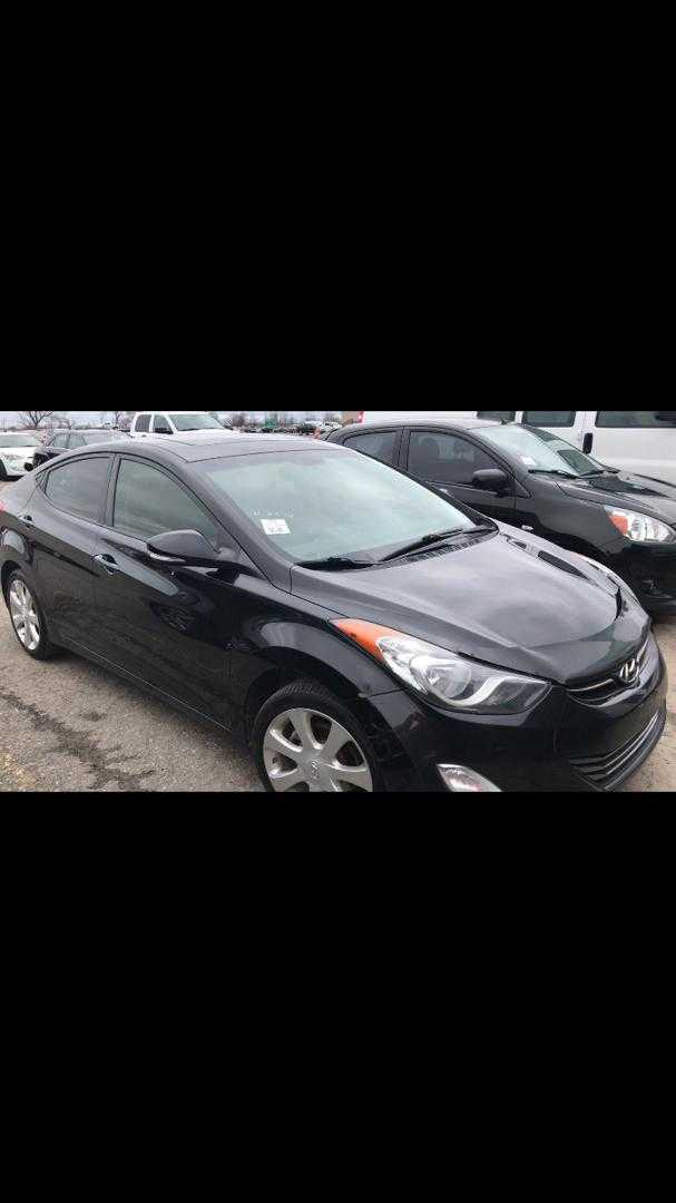 Hyundai Elantra Limited Bouton Push Start , 