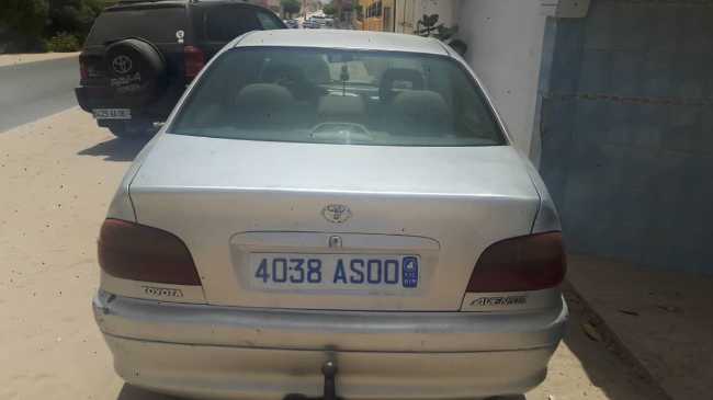 بيع سيارة avensis attica