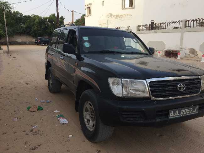 Toyota gx en tré bon etat sous doine