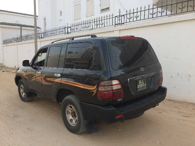 Toyota gx en tré bon etat sous doine