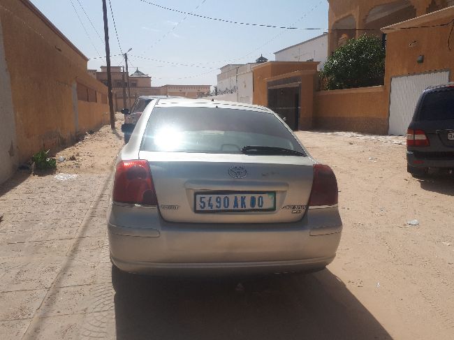 Avensis 2005 en bon etat