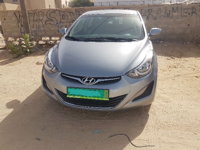 HYUNDAI ELANTRA 2016 Essence Automatique 