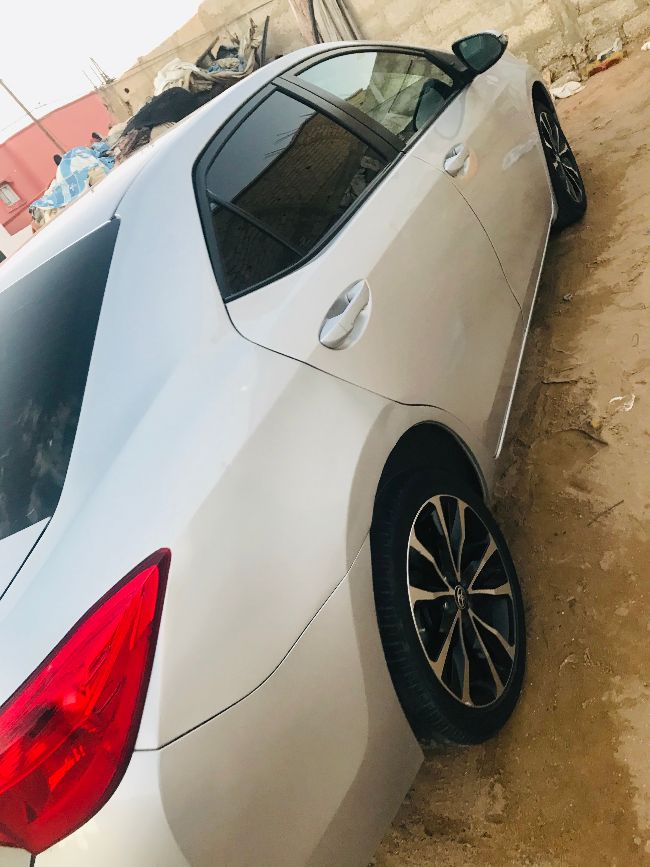 Corolla XSE مافات ورقمت 