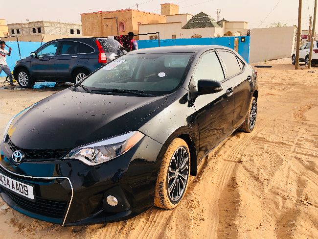 Corolla 2015 S مجمركة و جديدة الدخول و الترقيم 