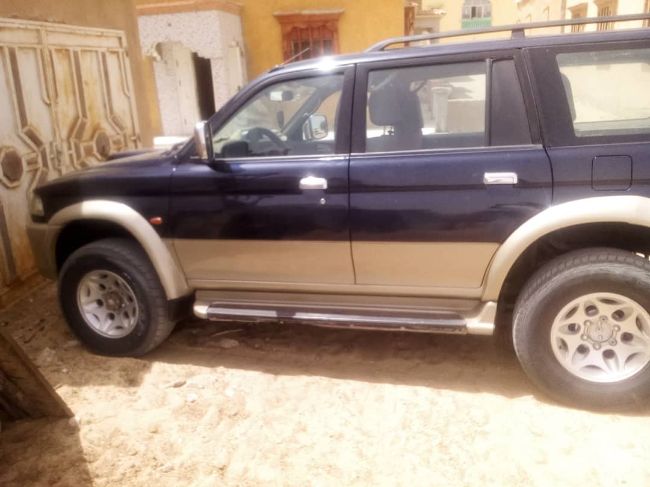 Mitsubishi pajero 4×4 مونطر