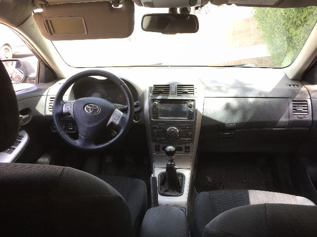 Corolla 2009 gasoile  5137AA03 نظيفة 