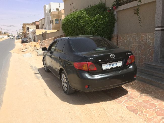 Corolla 2009 gasoile  5137AA03 نظيفة 