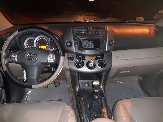 Rav4 .  STAR. MODEL 2007 كازوال . 6 فيتس