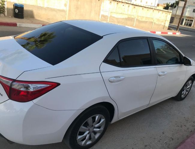 Toyota Corolla LE 2016 